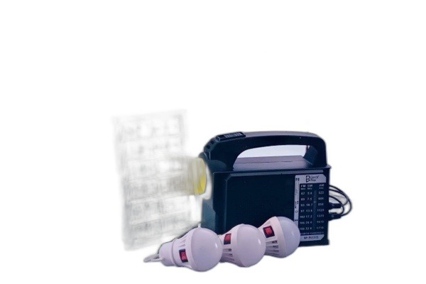 ITEM ACCESORIOS TECNOLOGICO Mini Planta Solar con Radio BP-PL131S       Mini Planta Solar con Radio BP-PL131S P648